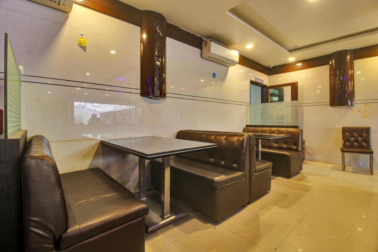 Oyo Townhouse 707 Grand Krishna Hotell Hyderabad Eksteriør bilde