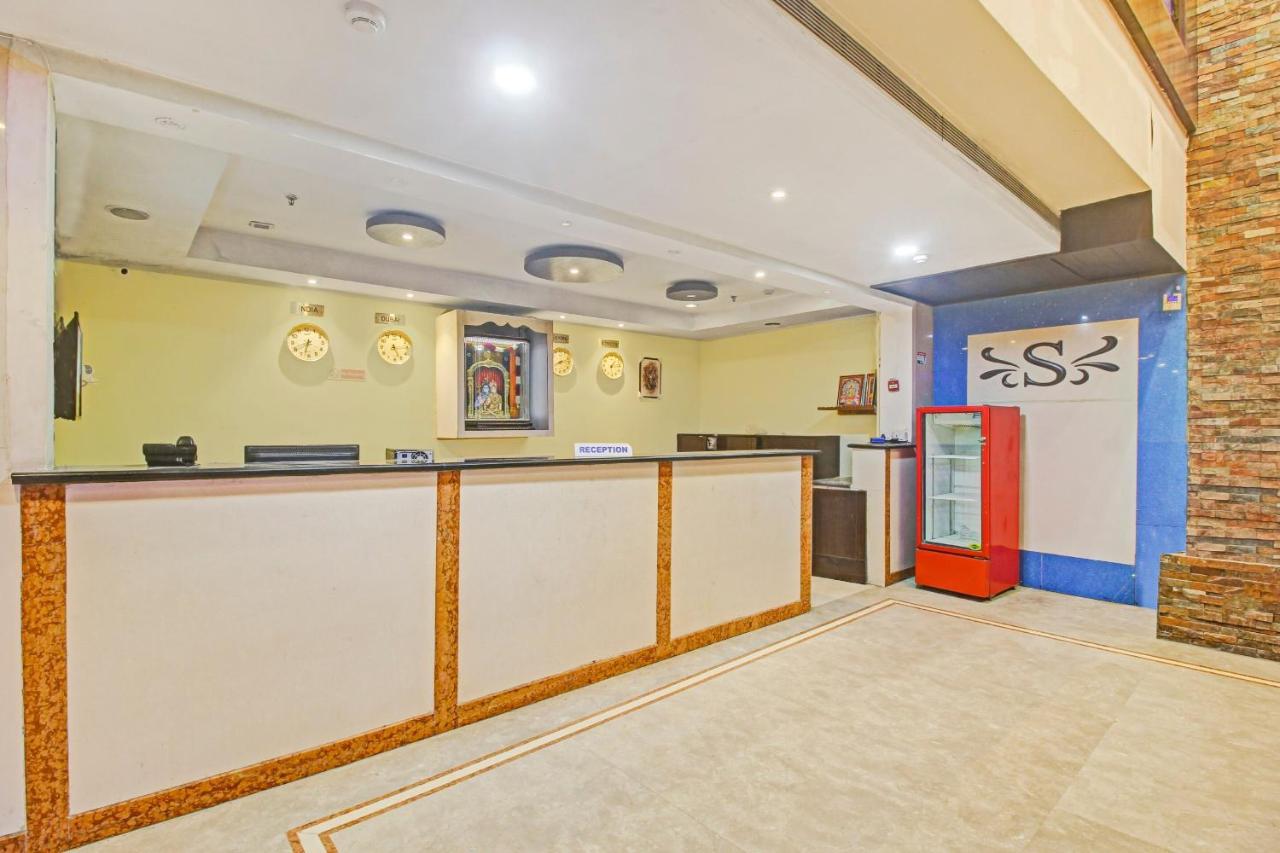 Oyo Townhouse 707 Grand Krishna Hotell Hyderabad Eksteriør bilde